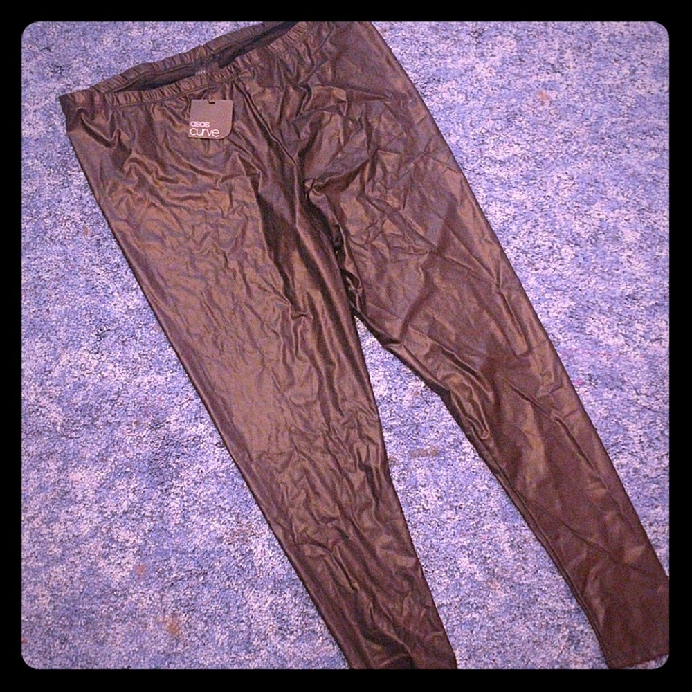 Leather leggings